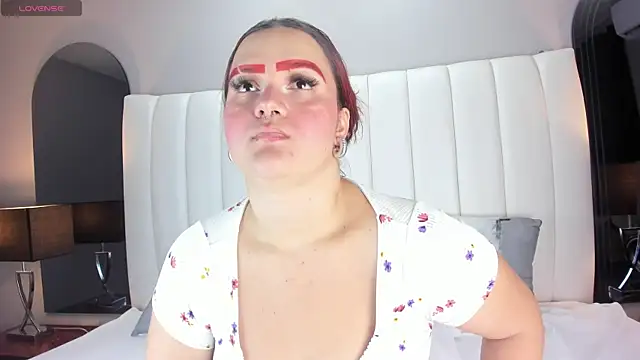 Snapshot of MelanieKlaus chatting on 02-07-25, 04:06 MelanieKlaus online show from 02-07-25, 04:06