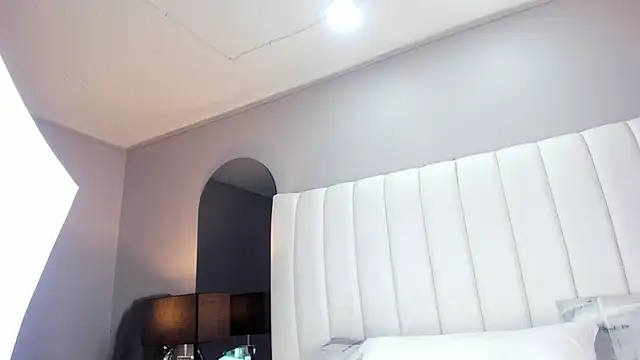 Snapshot of MelanieKlaus chatting on 02-09-25, 04:14 MelanieKlaus online show from 02-09-25, 04:14