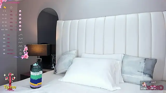 Snapshot of MelanieKlaus chatting on 02-20-25, 04:18 MelanieKlaus online show from 02-20-25, 04:18