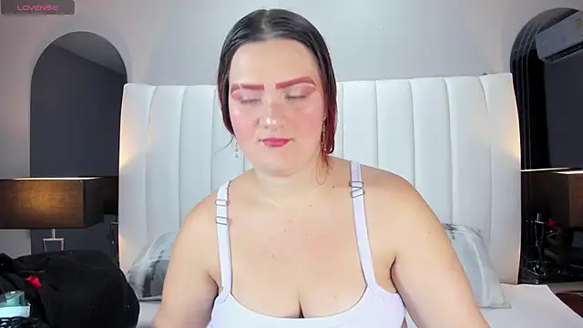 Snapshot of MelanieKlaus chatting on 03-22-25, 04:14 MelanieKlaus online show from 03-22-25, 04:14