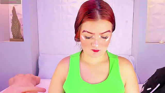 Snapshot of MelanieKlaus chatting on 11-26-25, 11:33 MelanieKlaus online show from 11-26-25, 11:33