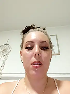 Snapshot of Provocunt chatting on 09-30-25, 07:02 Provocunt online show from 09-30-25, 07:02