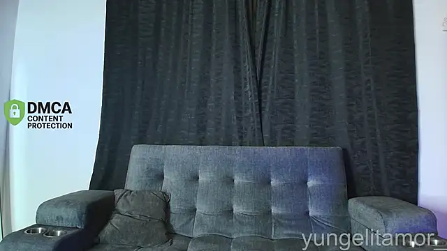 yungelitamor  online show from 11-04-25, 06:01