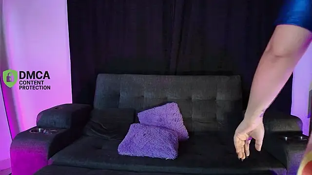 yungelitamor  online show from 03-09-26, 05:33