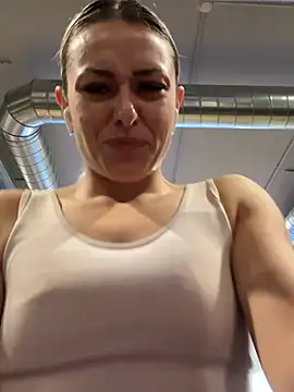 Snapshot of petrouchkaaa_ chatting on 01-13-25, 09:52 petrouchkaaa online show from 01-13-25, 09:52