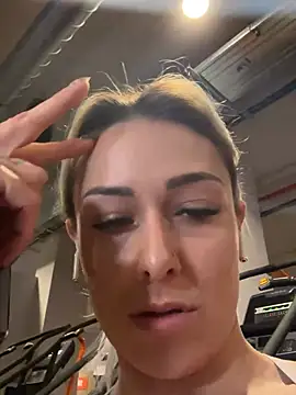 Snapshot of petrouchkaaa_ chatting on 01-14-25, 09:56 petrouchkaaa online show from 01-14-25, 09:56