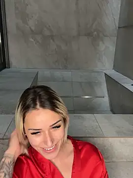 Snapshot of petrouchkaaa_ chatting on 03-17-25, 06:21 petrouchkaaa online show from 03-17-25, 06:21