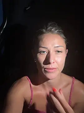 Snapshot of petrouchkaaa_ chatting on 09-21-25, 09:27 petrouchkaaa online show from 09-21-25, 09:27