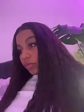 Snapshot of charlotteeruss chatting on 02-13-26, 06:20 charlotteeruss online show from 02-13-26, 06:20