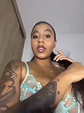 charlotteeruss online show from 05-17-26, 03:41