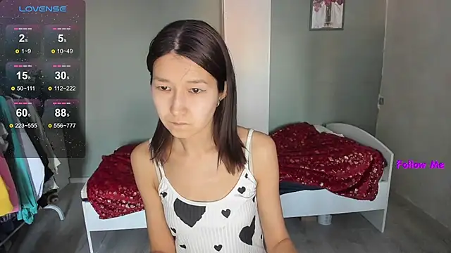 Snapshot of LeyylaStoone chatting on 03-12-25, 12:04 LeyylaStoone online show from 03-12-25, 12:04