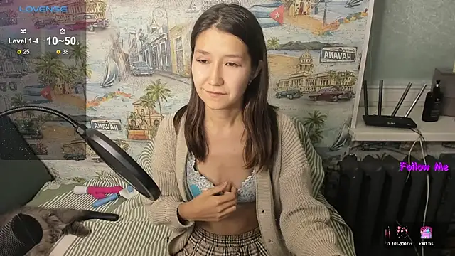 Snapshot of LeyylaStoone chatting on 09-17-25, 01:24 LeyylaStoone online show from 09-17-25, 01:24