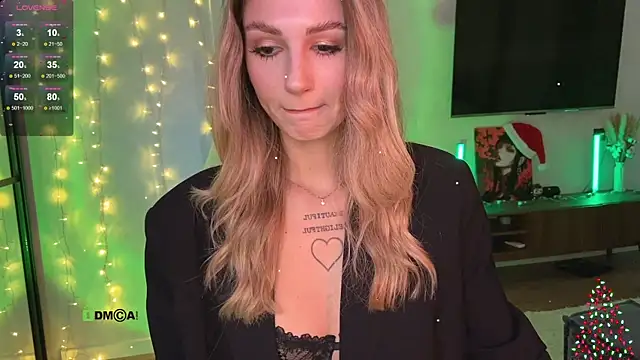 Snapshot of Bun-with-jam chatting on 12-18-25, 12:33 Bun-with-jam online show from 12-18-25, 12:33