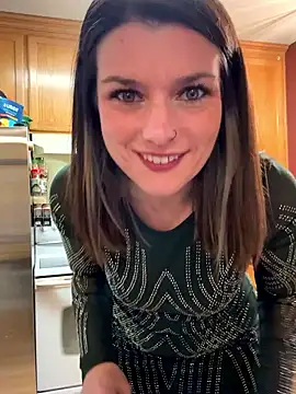 Snapshot of LadyLena1 chatting on 01-01-25, 03:02 LadyLena1 online show from 01-01-25, 03:02