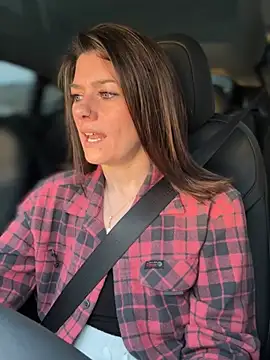 Snapshot of LadyLena1 chatting on 01-05-25, 04:16 LadyLena1 online show from 01-05-25, 04:16