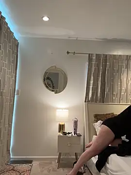 Snapshot of LadyLena1 chatting on 01-17-25, 09:06 LadyLena1 online show from 01-17-25, 09:06