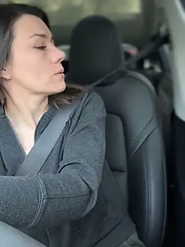 Snapshot of LadyLena1 chatting on 01-23-25, 04:15 LadyLena1 online show from 01-23-25, 04:15