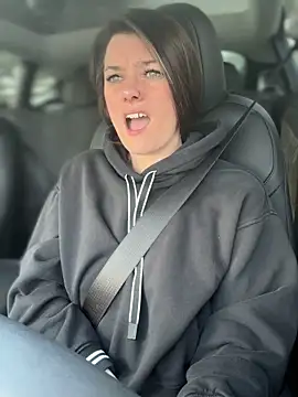 Snapshot of LadyLena1 chatting on 02-05-25, 06:04 LadyLena1 online show from 02-05-25, 06:04