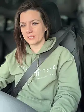 Snapshot of LadyLena1 chatting on 02-07-25, 09:26 LadyLena1 online show from 02-07-25, 09:26