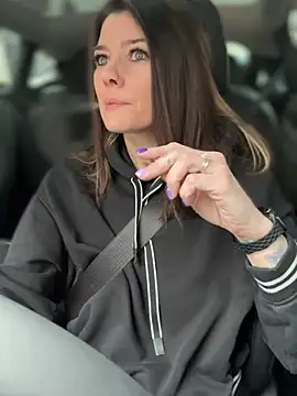 Snapshot of LadyLena1 chatting on 03-14-25, 04:19 LadyLena1 online show from 03-14-25, 04:19