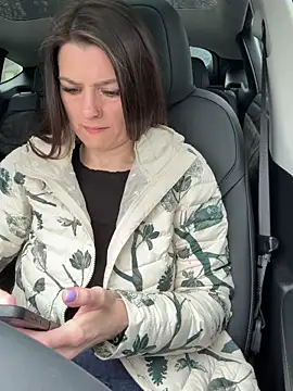 Snapshot of LadyLena1 chatting on 03-15-25, 04:10 LadyLena1 online show from 03-15-25, 04:10