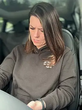 Snapshot of LadyLena1 chatting on 03-19-25, 09:05 LadyLena1 online show from 03-19-25, 09:05