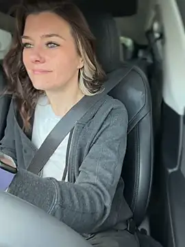 Snapshot of LadyLena1 chatting on 10-22-25, 06:07 LadyLena1 online show from 10-22-25, 06:07