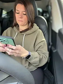 Snapshot of LadyLena1 chatting on 11-20-25, 07:02 LadyLena1 online show from 11-20-25, 07:02