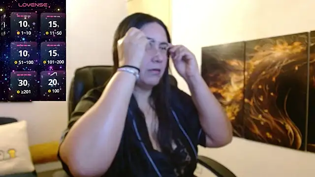 Snapshot of amalia_brunette chatting on 01-05-26, 11:08 amalia brunette online show from 01-05-26, 11:08