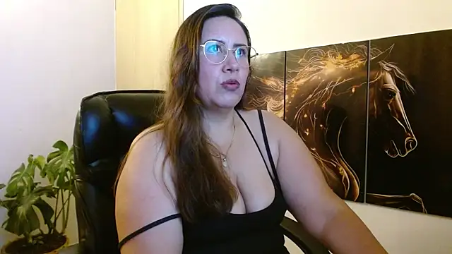 amalia brunette online show from 04-26-26, 11:35