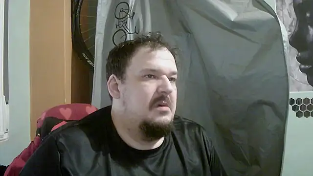 Snapshot of porkorossy chatting on 04-29-26, 09:57 porkorossy online show from 04-29-26, 09:57