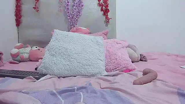 TiiffanyEvans1 online show from 03-21-25, 07:46