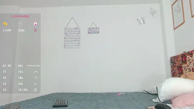 verocute7 online show from 10-25-25, 02:08