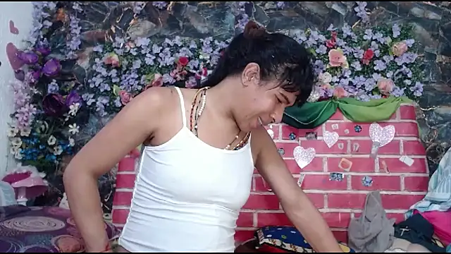 DesireDirtyTS   online show from 04-07-26, 11:32