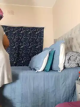 Snapshot of Bootyliciousbbw12 chatting on 09-25-25, 06:17 Bootyliciousbbw12 online show from 09-25-25, 06:17