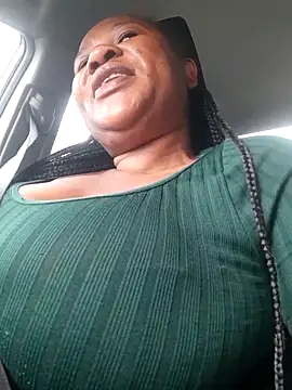 Snapshot of Bootyliciousbbw12 chatting on 10-28-25, 06:28 Bootyliciousbbw12 online show from 10-28-25, 06:28