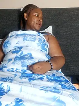 Snapshot of Bootyliciousbbw12 chatting on 12-18-25, 08:59 Bootyliciousbbw12 online show from 12-18-25, 08:59