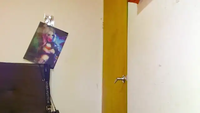 Queen camila online show from 01-12-25, 04:08