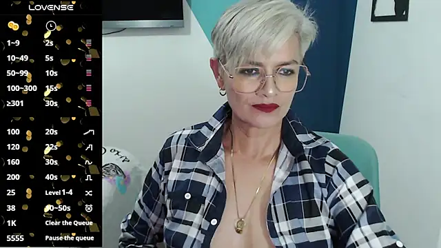 scarlett paris22 online show from 03-11-25, 12:00