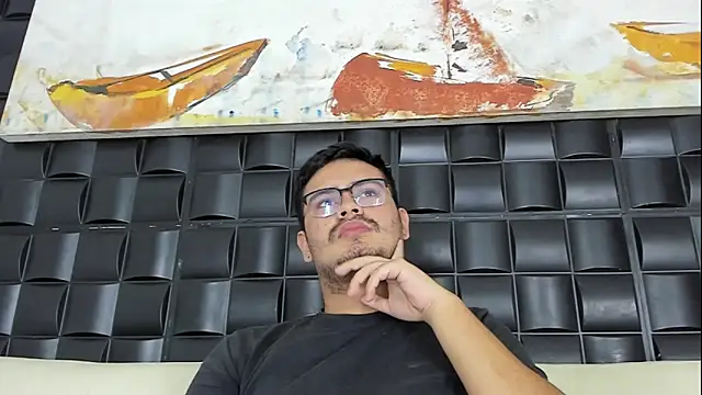 Snapshot of willy_colombia chatting on 01-21-25, 10:41 willy colombia online show from 01-21-25, 10:41