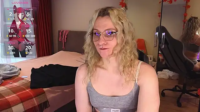 Lori Myaf online show from 10-06-25, 02:03