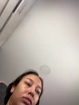 Snapshot of DianaHopson chatting on 12-04-25, 11:08 DianaHopson online show from 12-04-25, 11:08