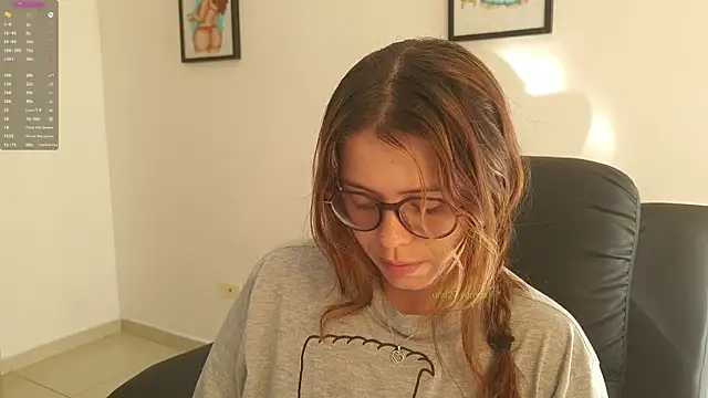 Snapshot of irinasweet27 chatting on 01-08-25, 12:58 irinasweet27 online show from 01-08-25, 12:58