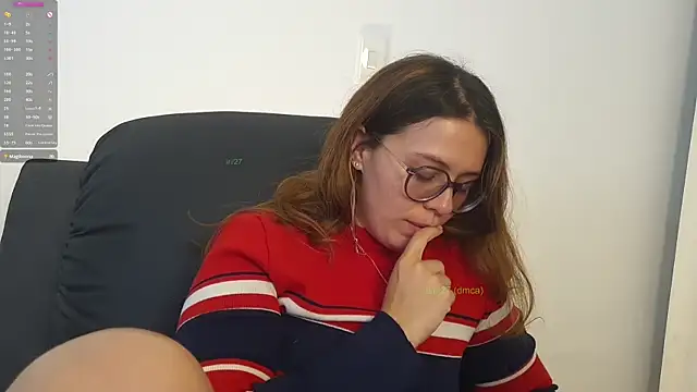 Snapshot of irinasweet27 chatting on 02-08-25, 04:36 irinasweet27 online show from 02-08-25, 04:36