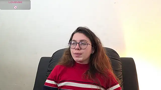 Snapshot of irinasweet27 chatting on 09-11-25, 01:44 irinasweet27 online show from 09-11-25, 01:44