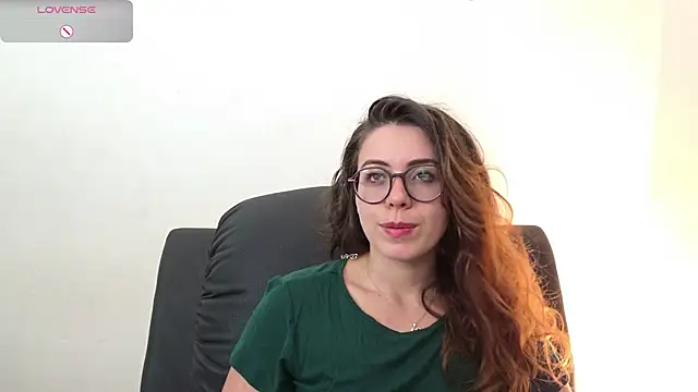 Snapshot of irinasweet27 chatting on 09-20-25, 01:50 irinasweet27 online show from 09-20-25, 01:50