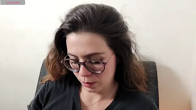 Snapshot of irinasweet27 chatting on 10-26-25, 12:05 irinasweet27 online show from 10-26-25, 12:05