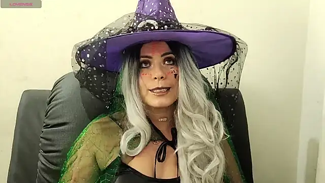 Snapshot of irinasweet27 chatting on 10-31-25, 01:50 irinasweet27 online show from 10-31-25, 01:50