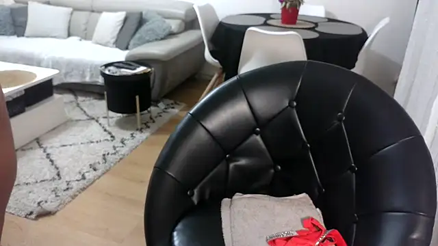 Snapshot of sarametisse26 chatting on 01-28-25, 07:11 sarametisse26 online show from 01-28-25, 07:11