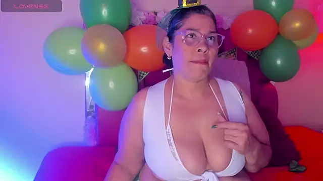 desire matture online show from 03-17-25, 08:19